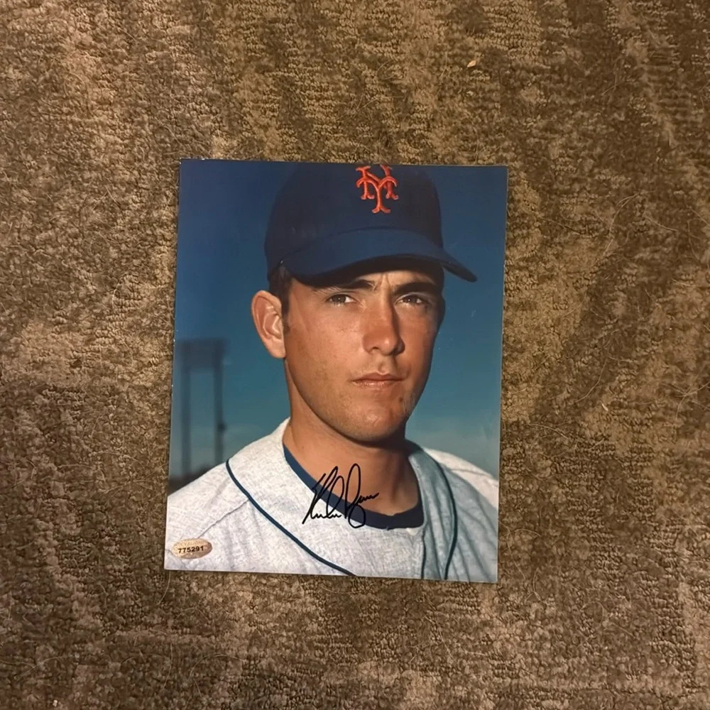 Nolan Ryan autographed New York Mets photo